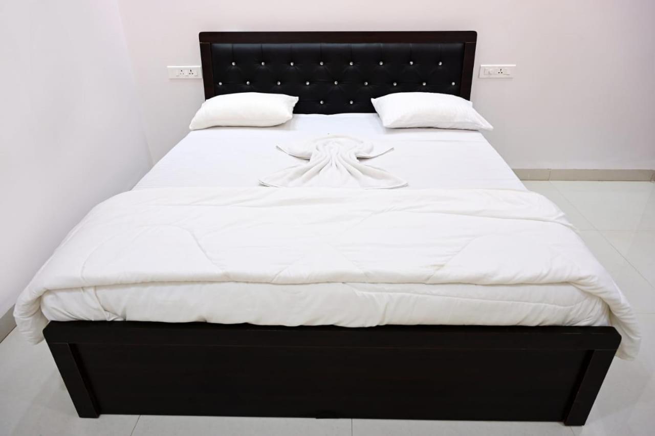 White House Villa-Private Pool Navelim Екстер'єр фото